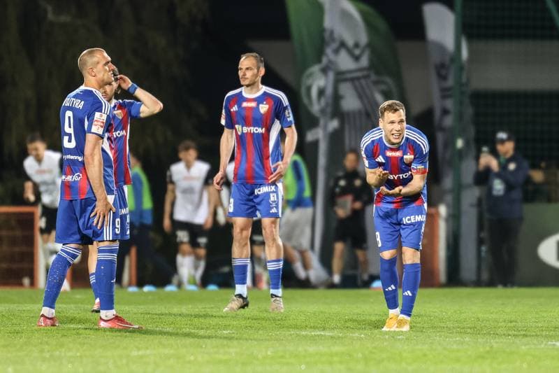Football. Betclic I Liga. Puszcza Niepolomice - Polonia Bytom. 18.04.2026