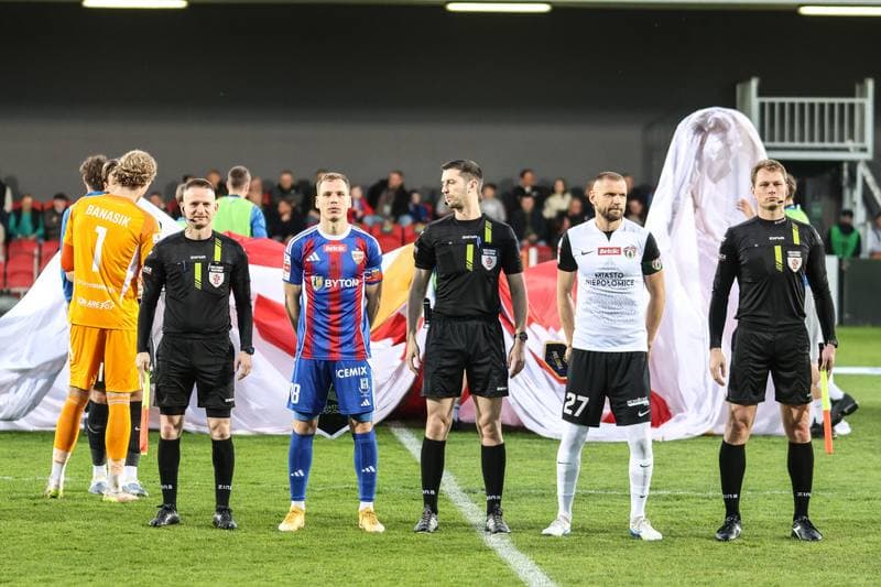 Football. Betclic I Liga. Puszcza Niepolomice - Polonia Bytom. 18.04.2026