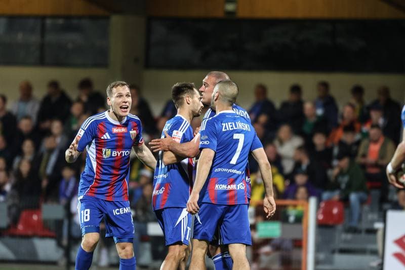 Football. Betclic I Liga. Puszcza Niepolomice - Polonia Bytom. 18.04.2026