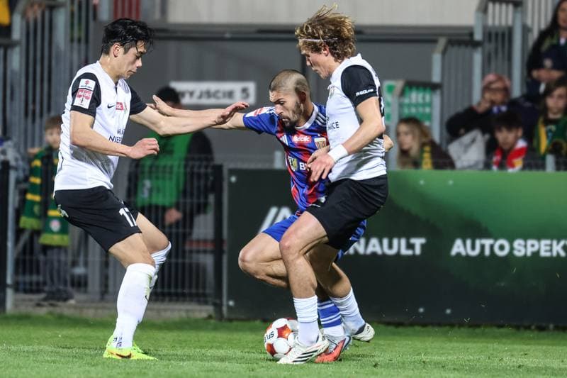 Football. Betclic I Liga. Puszcza Niepolomice - Polonia Bytom. 18.04.2026