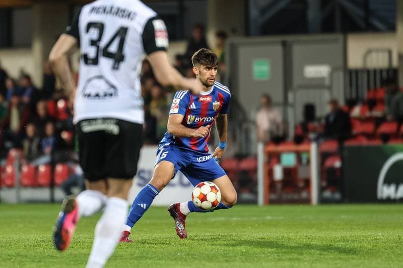 Football. Betclic I Liga. Puszcza Niepolomice - Polonia Bytom. 18.04.2026
