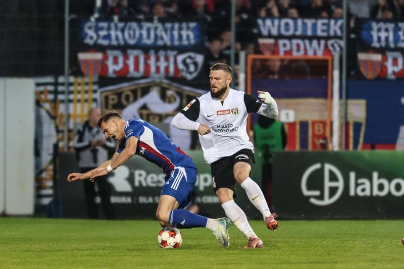 Football. Betclic I Liga. Puszcza Niepolomice - Polonia Bytom. 18.04.2026