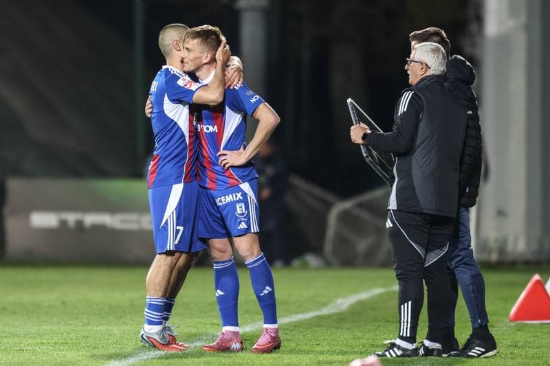 Football. Betclic I Liga. Puszcza Niepolomice - Polonia Bytom. 18.04.2026