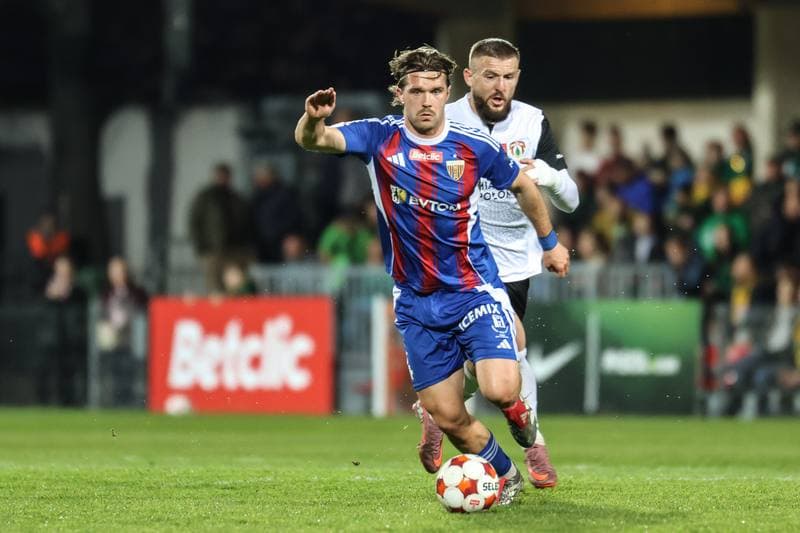 Football. Betclic I Liga. Puszcza Niepolomice - Polonia Bytom. 18.04.2026