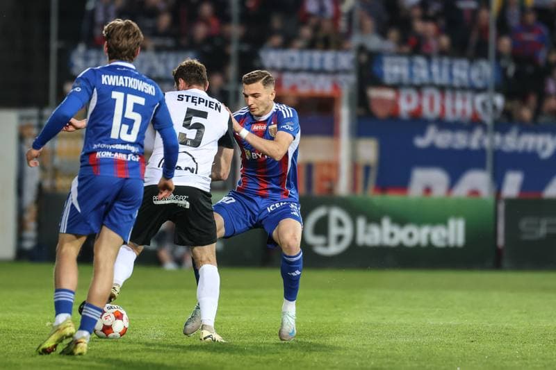 Football. Betclic I Liga. Puszcza Niepolomice - Polonia Bytom. 18.04.2026