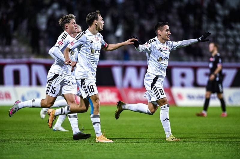 Football. Betclic 1 Liga. Polonia Warszawa - Polonia Bytom. 25.10.2025