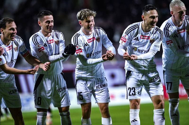 Football. Betclic 1 Liga. Polonia Warszawa - Polonia Bytom. 25.10.2025