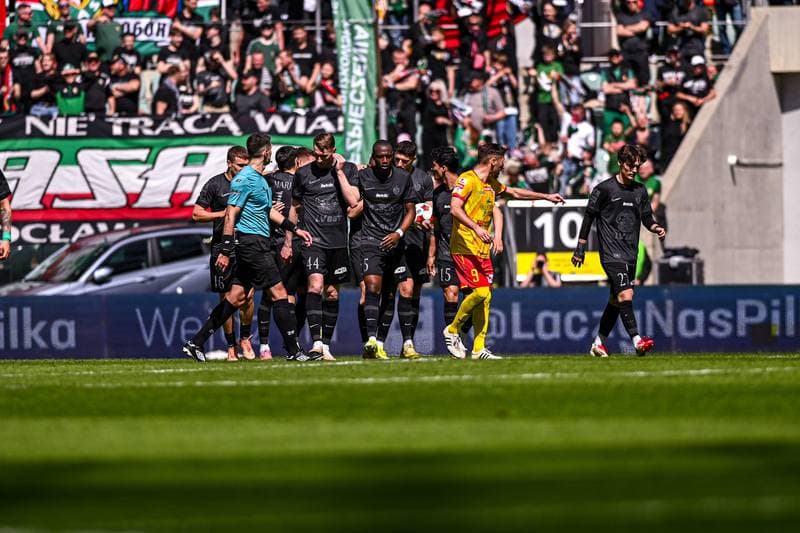 Football. Betclic 1 Liga. Slask Wroclaw - Znicz Pruszkow. 18.04.2026