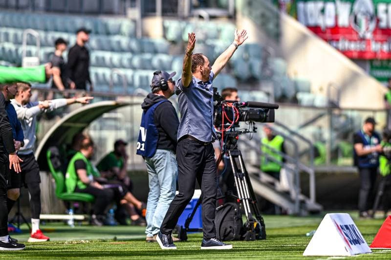 Football. Betclic 1 Liga. Slask Wroclaw - Znicz Pruszkow. 18.04.2026