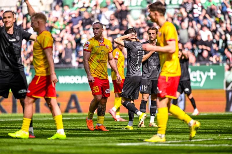 Football. Betclic 1 Liga. Slask Wroclaw - Znicz Pruszkow. 18.04.2026