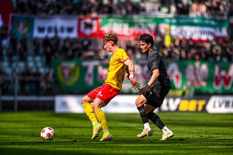 Football. Betclic 1 Liga. Slask Wroclaw - Znicz Pruszkow. 18.04.2026
