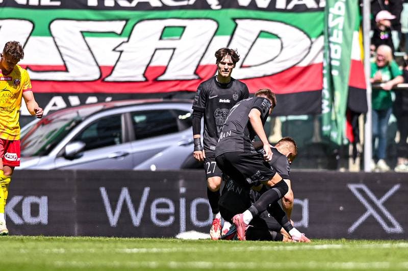 Football. Betclic 1 Liga. Slask Wroclaw - Znicz Pruszkow. 18.04.2026