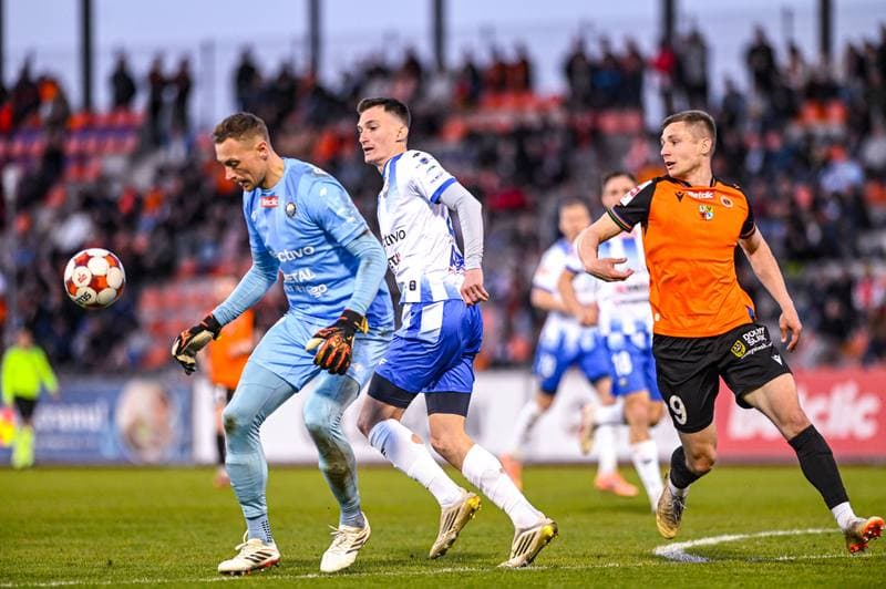 Football. Betclic 1 Liga. Chrobry Glogow - Stal Mielec. 17.04.2026