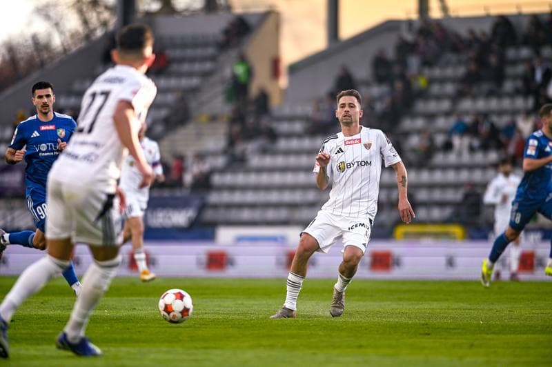 Football. Betclic 1 Liga. Miedz Legnica - Polonia Bytom. 07.04.2026