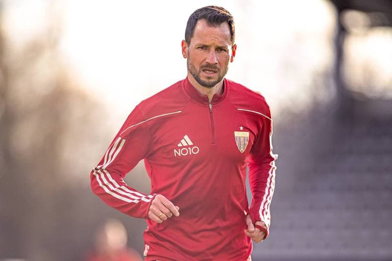 Football. Betclic 1 Liga. Miedz Legnica - Polonia Bytom. 07.04.2026