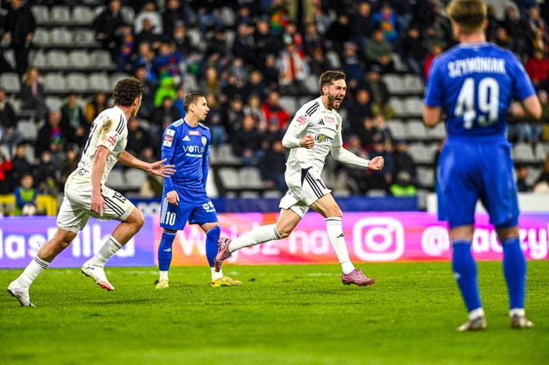 Football. Betclic 1 Liga. Miedz Legnica - Polonia Bytom. 07.04.2026
