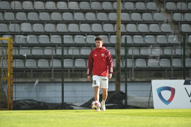 Football. Betclic 1 Liga. Miedz Legnica - Polonia Bytom. 07.04.2026