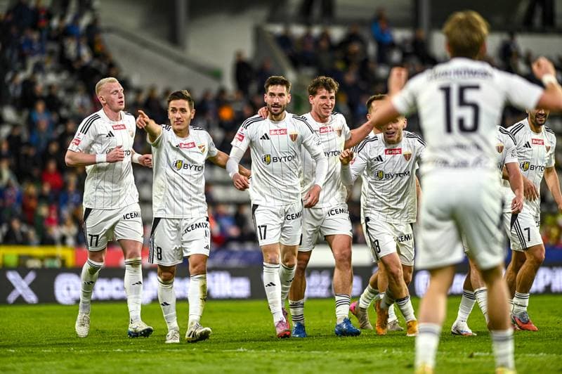 Football. Betclic 1 Liga. Miedz Legnica - Polonia Bytom. 07.04.2026