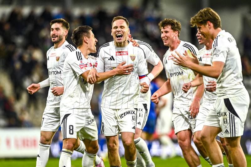 Football. Betclic 1 Liga. Miedz Legnica - Polonia Bytom. 07.04.2026