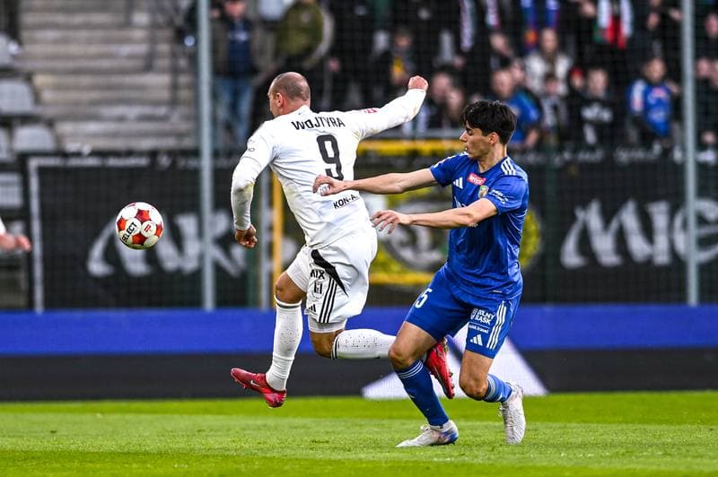 Football. Betclic 1 Liga. Miedz Legnica - Polonia Bytom. 07.04.2026