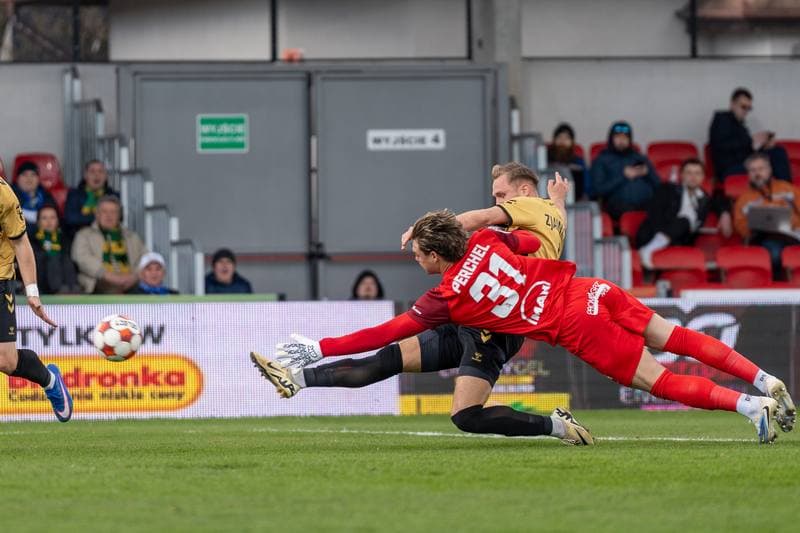 Football. Betclic I Liga. Puszcza Niepolomice - Polonia Warszawa. 06.04.2026