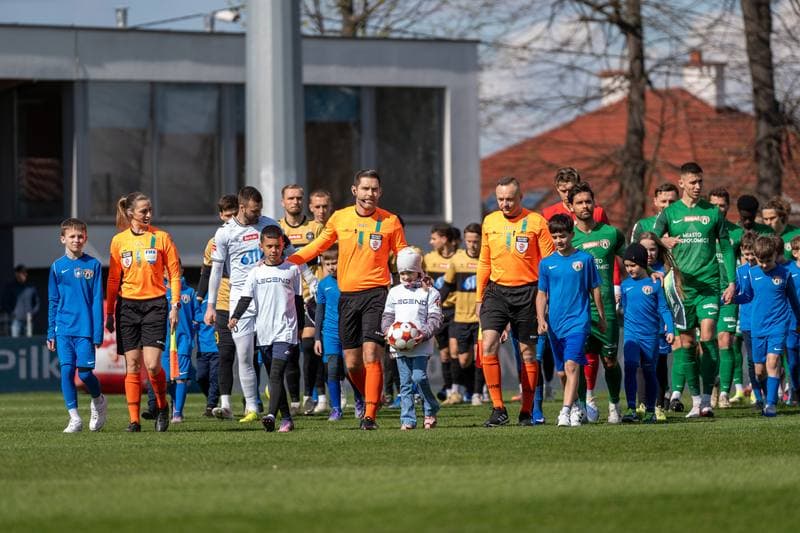 Football. Betclic I Liga. Puszcza Niepolomice - Polonia Warszawa. 06.04.2026