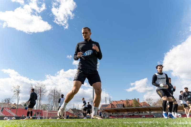 Football. Betclic I Liga. Puszcza Niepolomice - Polonia Warszawa. 06.04.2026