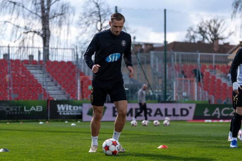 Football. Betclic I Liga. Puszcza Niepolomice - Polonia Warszawa. 06.04.2026