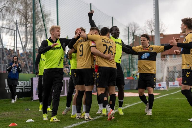 Football. Betclic I Liga. Puszcza Niepolomice - Polonia Warszawa. 06.04.2026