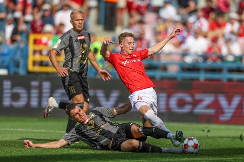 Football. Betclic 1. Liga. Wisla Krakow - Pogon Grodzisk Mazowiecki. 10.08.2025