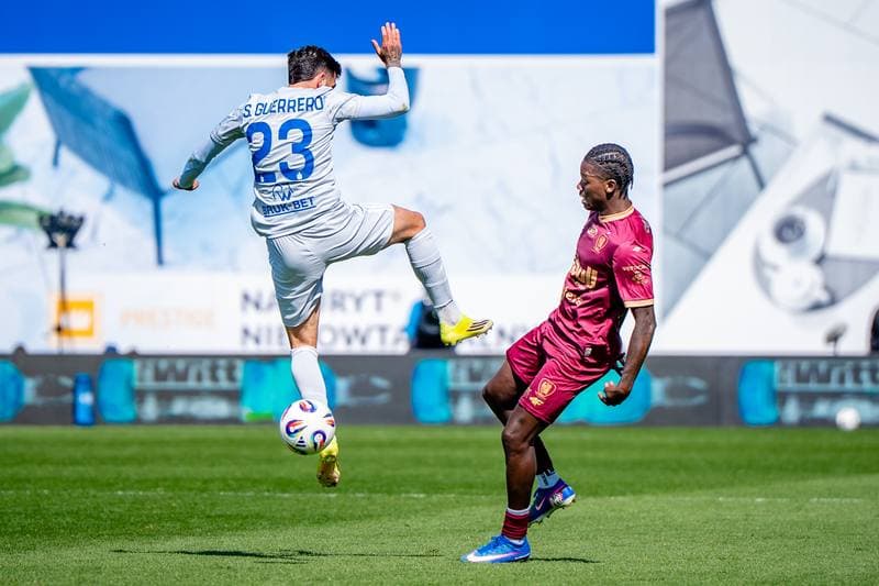 Football. PKO BP Ekstraklasa. Bruk-Bet Termalica Nieciecza - Piast Gliwice. 06.04.2026