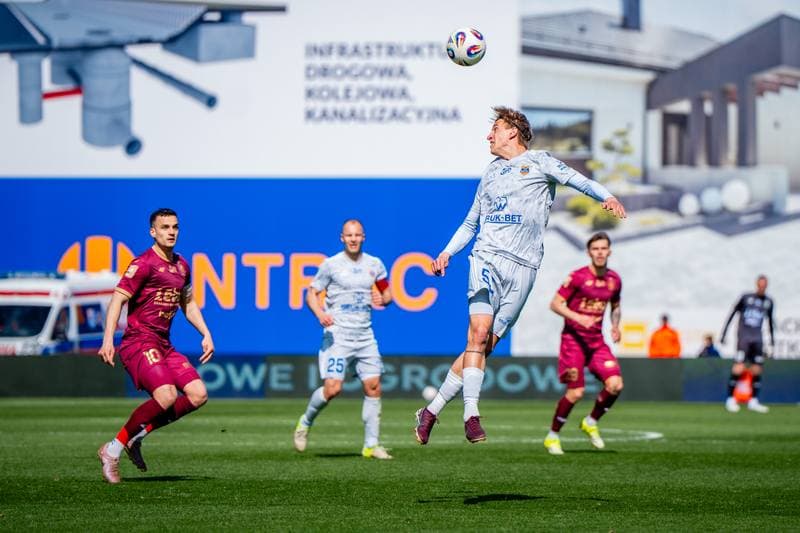 Football. PKO BP Ekstraklasa. Bruk-Bet Termalica Nieciecza - Piast Gliwice. 06.04.2026
