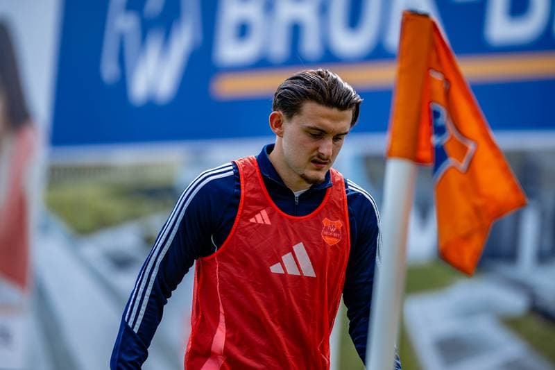 Football. PKO BP Ekstraklasa. Bruk-Bet Termalica Nieciecza - Piast Gliwice. 06.04.2026