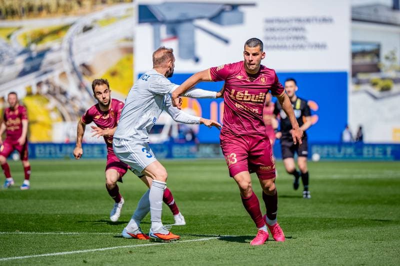 Football. PKO BP Ekstraklasa. Bruk-Bet Termalica Nieciecza - Piast Gliwice. 06.04.2026