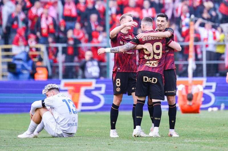 Football. PKO BP Ekstraklasa. Widzew Lodz - Bruk-Bet Termalica Nieciecza. 11.04.2026