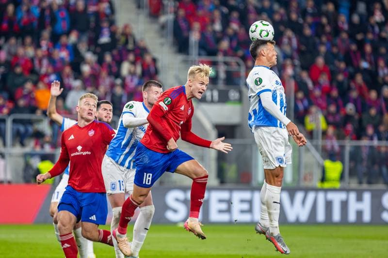 Football. UEFA Conference League. Rakow Czestochowa - Universitatea Craiova. 02.10.2025
