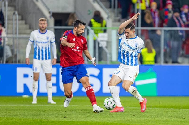 Football. UEFA Conference League. Rakow Czestochowa - Universitatea Craiova. 02.10.2025