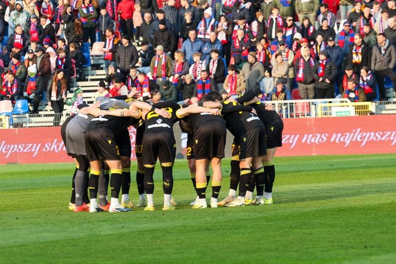 Football. STS Puchar Polski. Rakow Czestochowa - GKS Katowice. 09.04.2026