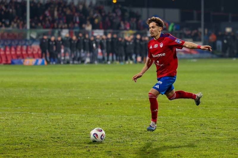 Football. STS Puchar Polski. Rakow Czestochowa - GKS Katowice. 09.04.2026