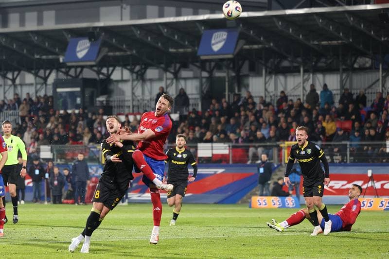 Football. STS Puchar Polski. Rakow Czestochowa - GKS Katowice. 09.04.2026
