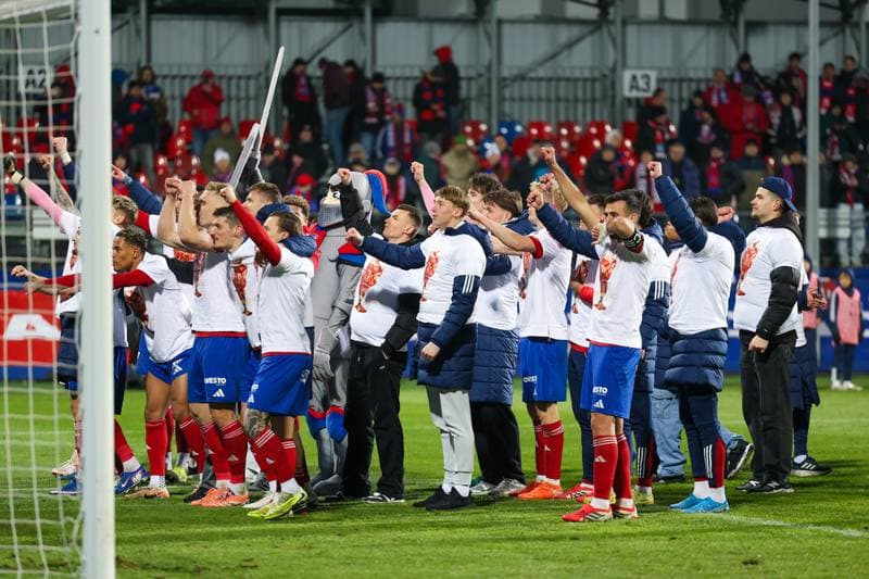 Football. STS Puchar Polski. Rakow Czestochowa - GKS Katowice. 09.04.2026