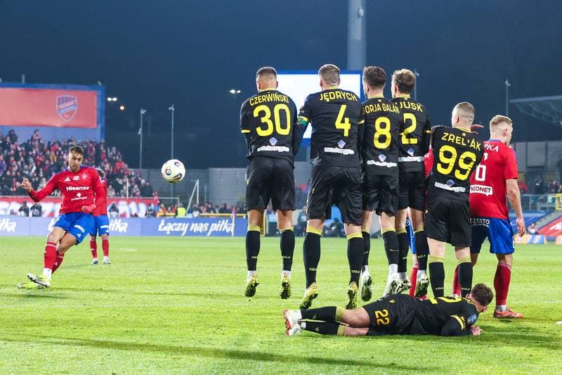 Football. STS Puchar Polski. Rakow Czestochowa - GKS Katowice. 09.04.2026