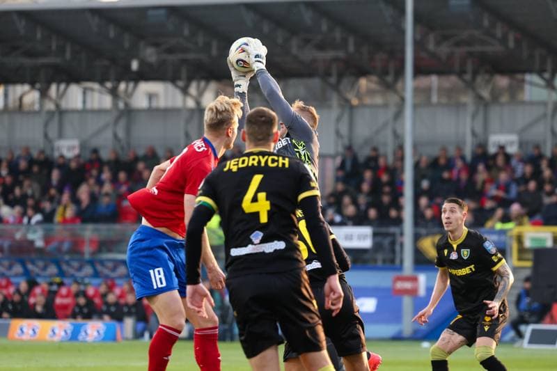 Football. STS Puchar Polski. Rakow Czestochowa - GKS Katowice. 09.04.2026