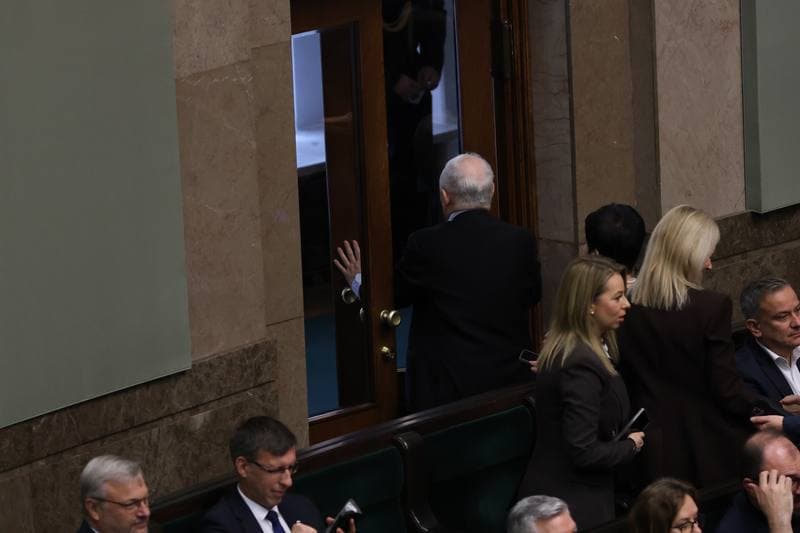 Donald Tusk. 45th Session of the Sejm of the 10th Term. 18.11.2025