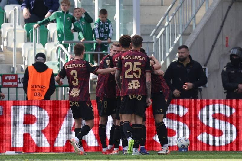 Football. PKO BP Ekstraklasa. Radomiak Radom - Widzew Lodz. 18.04.2026