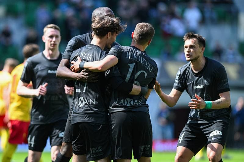Football. Betclic I Liga. Slask Wroclaw - Znicz Pruszkow. 18.04.2026