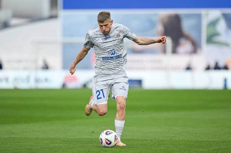 Football. PKO BP Ekstraklasa. Bruk-Bet Termalica Nieciecza - Piast Gliwice. 06.04.2026