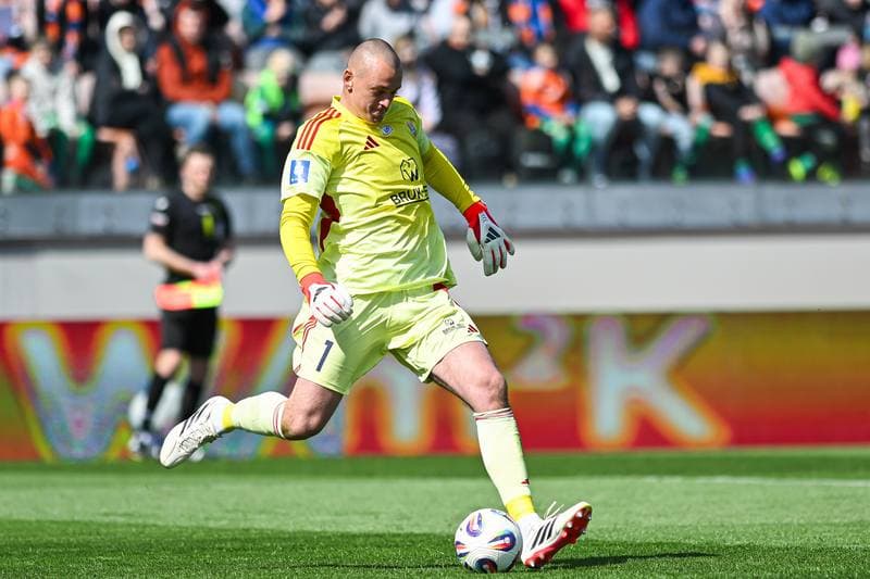 Football. PKO BP Ekstraklasa. Bruk-Bet Termalica Nieciecza - Piast Gliwice. 06.04.2026