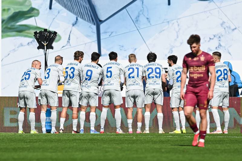 Football. PKO BP Ekstraklasa. Bruk-Bet Termalica Nieciecza - Piast Gliwice. 06.04.2026