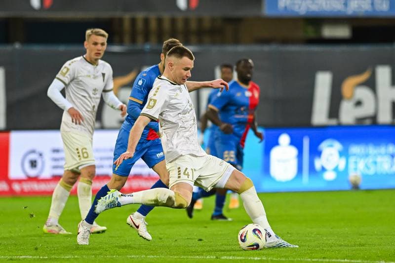 Football. PKO BP Ekstraklasa. Piast Gliwice - Pogon Szczecin. 13.04.2026